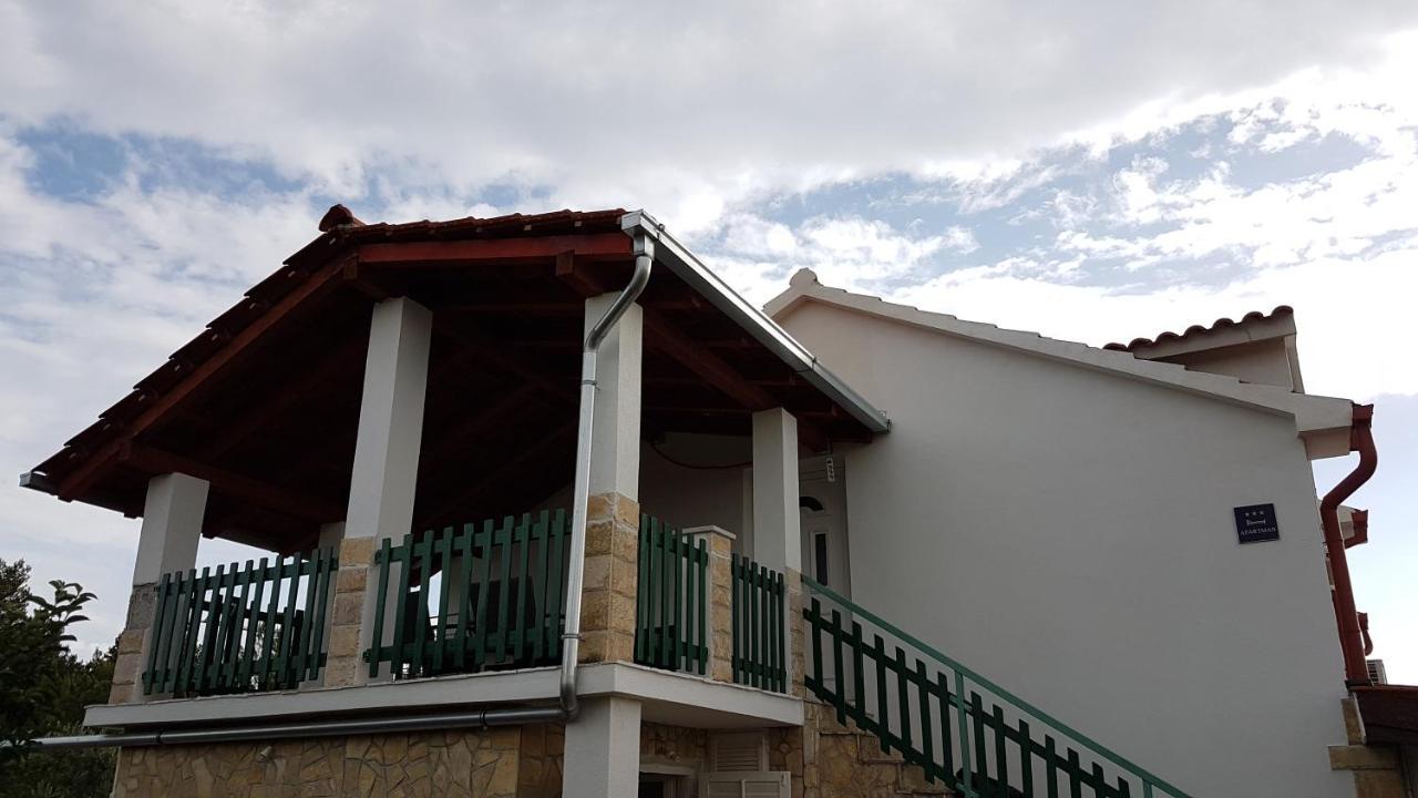 Apartman Vojaline Milna  Exterior photo