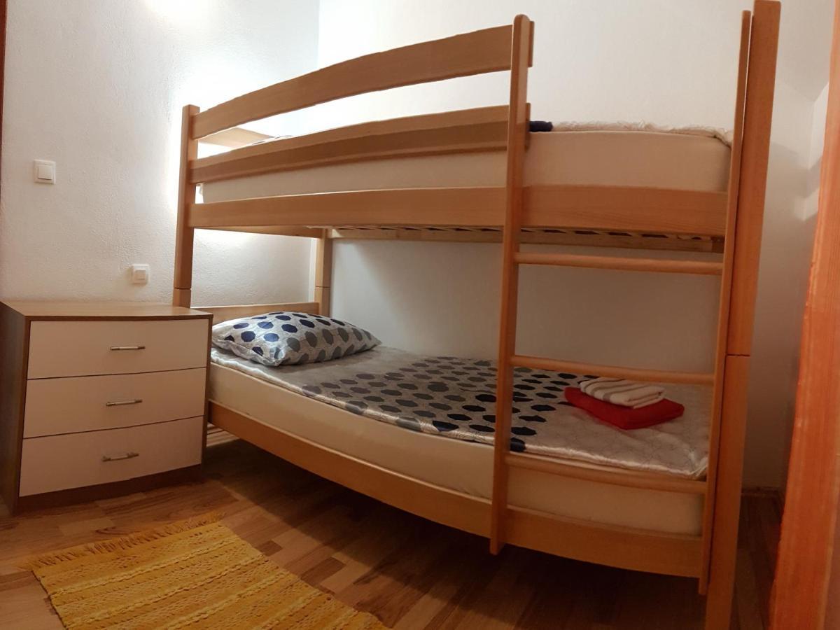 Apartman Vojaline Milna  Exterior photo