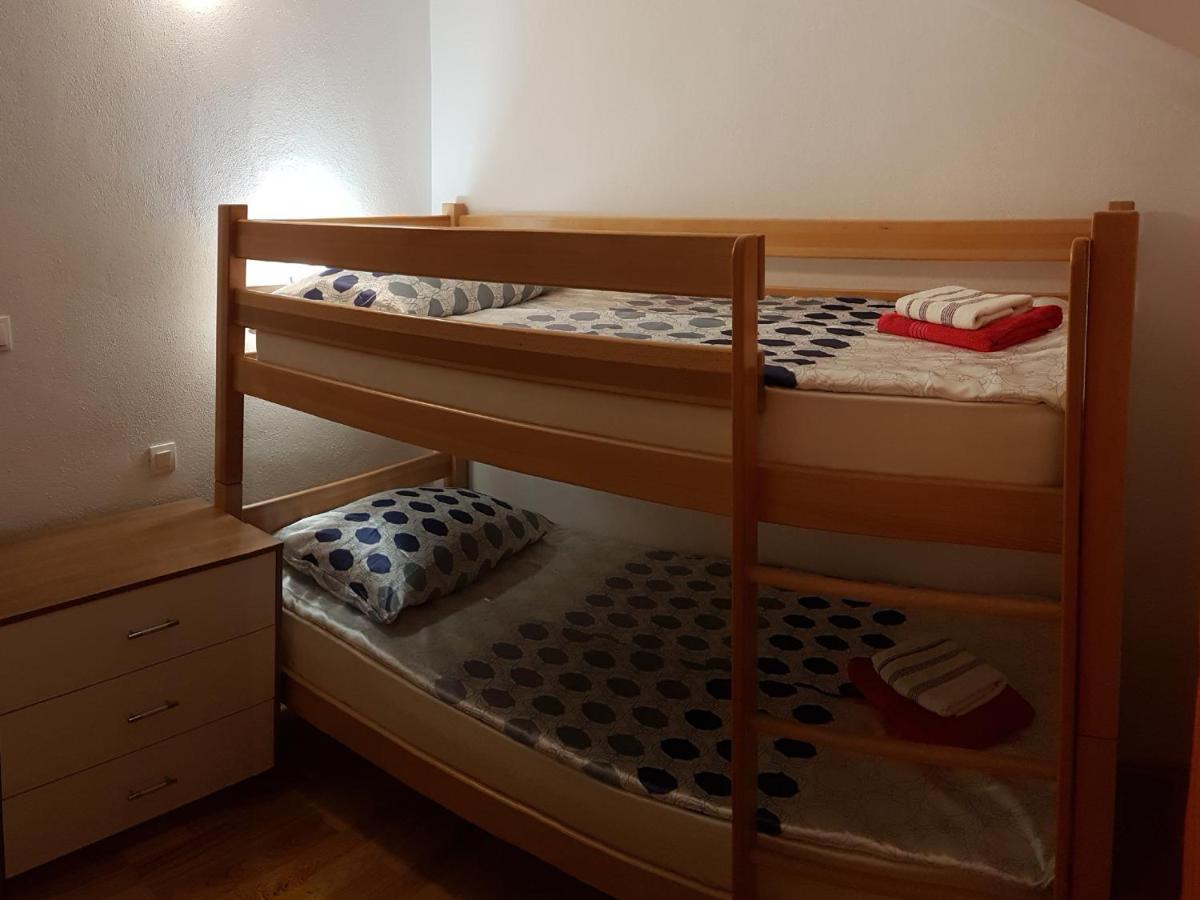 Apartman Vojaline Milna  Exterior photo
