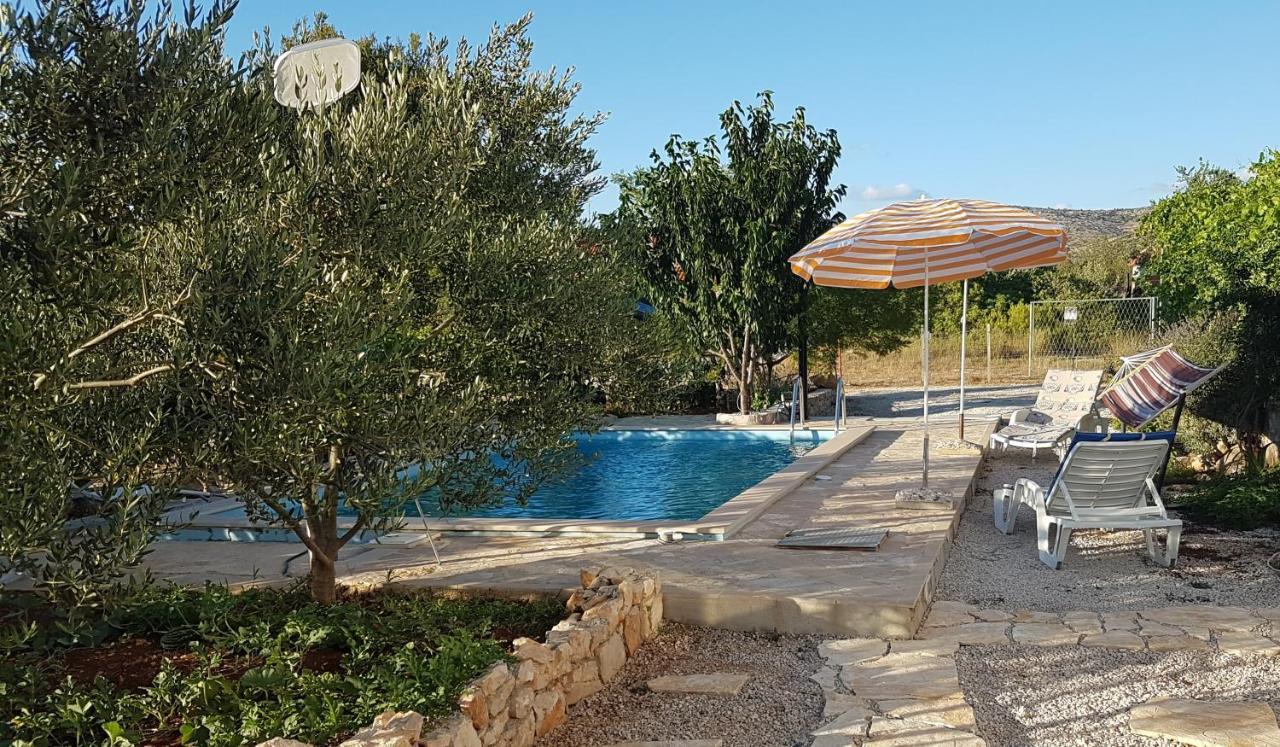 Apartman Vojaline Milna  Exterior photo
