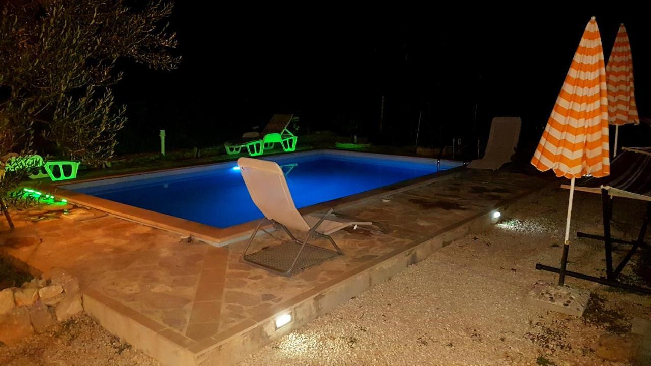 Apartman Vojaline Milna  Exterior photo