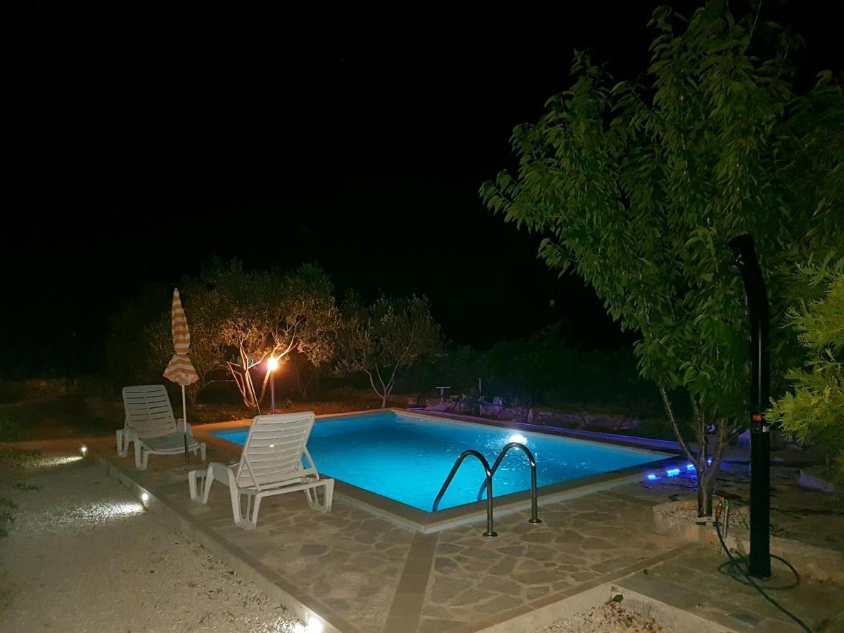 Apartman Vojaline Milna  Exterior photo