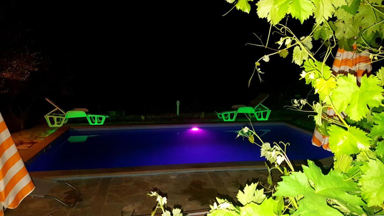 Apartman Vojaline Milna  Exterior photo