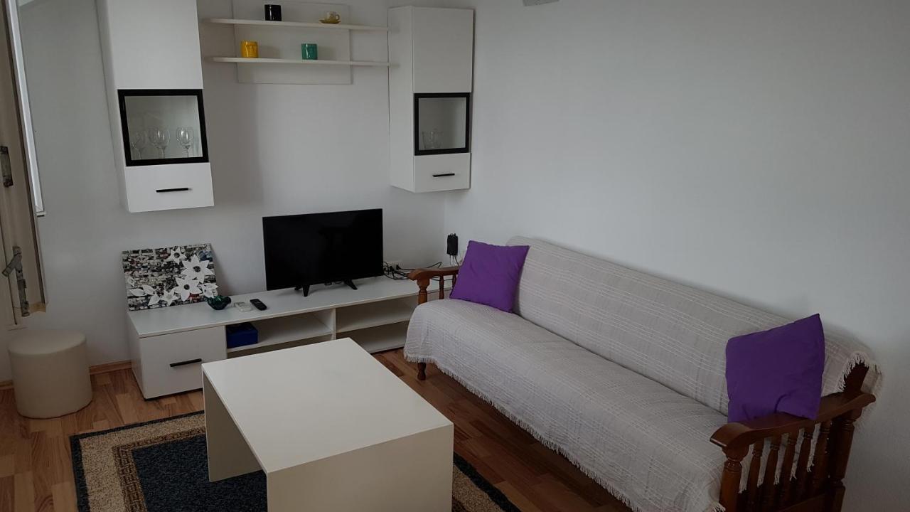 Apartman Vojaline Milna  Exterior photo